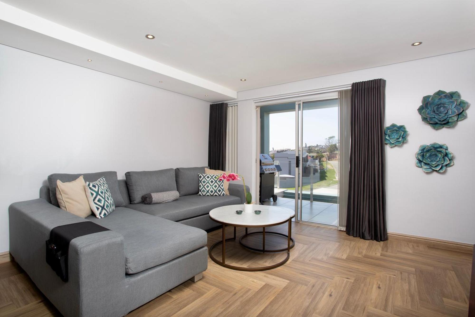 Nautica 410 By Mountain City Investments Mossel Bay Exteriör bild